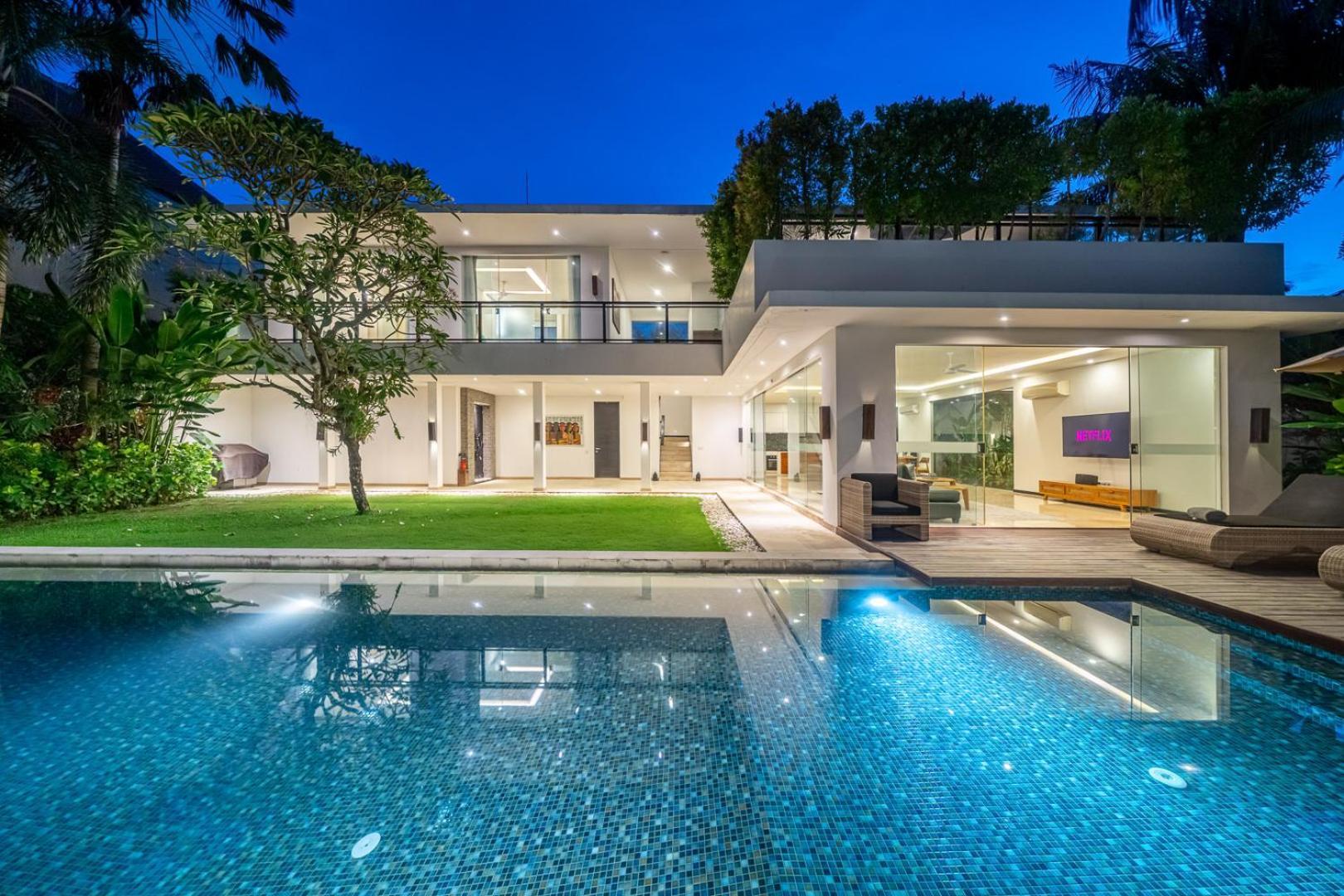 Three-Bedroom Villa Private Pool